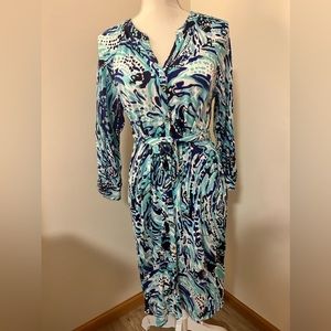 Lilly Pulitzer button down jersey dress. Pretty blue pattern